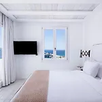 بورتو ميكونوس 4*
