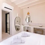 포르토 미코노스 4* Mykonos Town