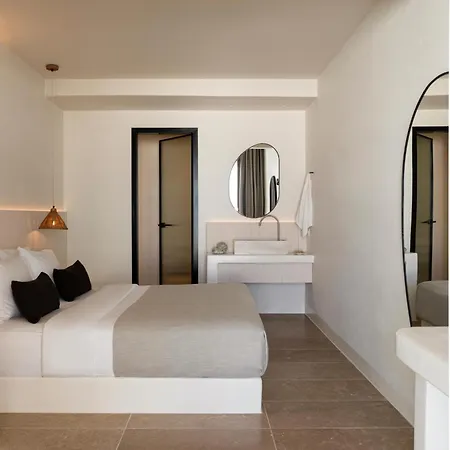 Porto Mykonos 4*